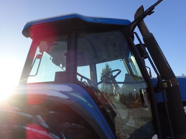402877-45 NEW HOLLAND 8670 Reg: CHU840