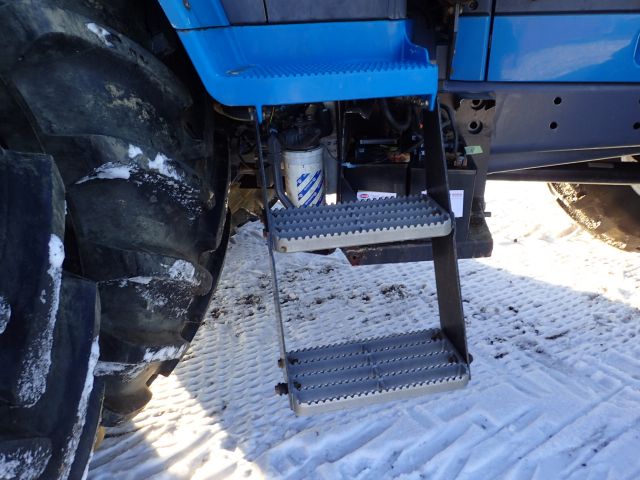 402877-46 NEW HOLLAND 8670 Reg: CHU840