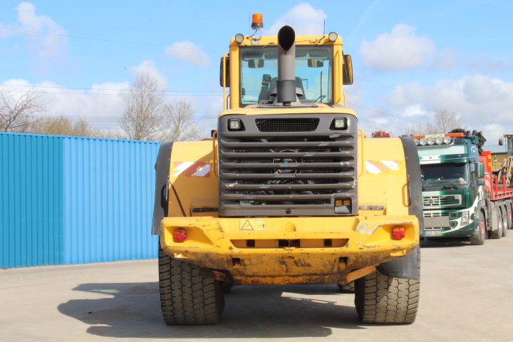 410202-4 Volvo L150E from 2003