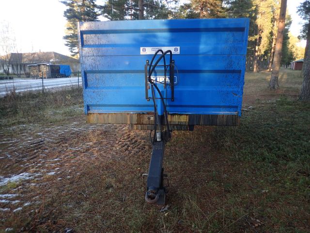 400003-8 Tractor caravan (Byske Camping)