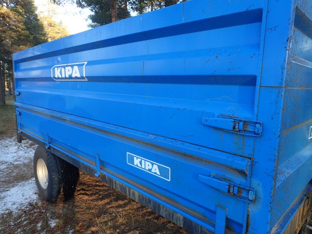 400003-16 Tractor caravan (Byske Camping)