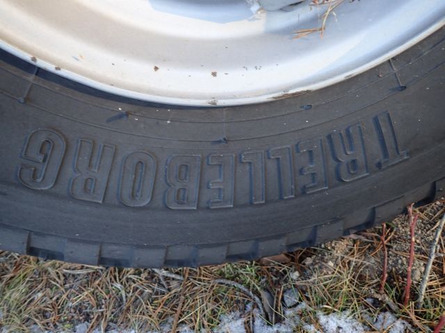 400003-22 Tractor caravan (Byske Camping)