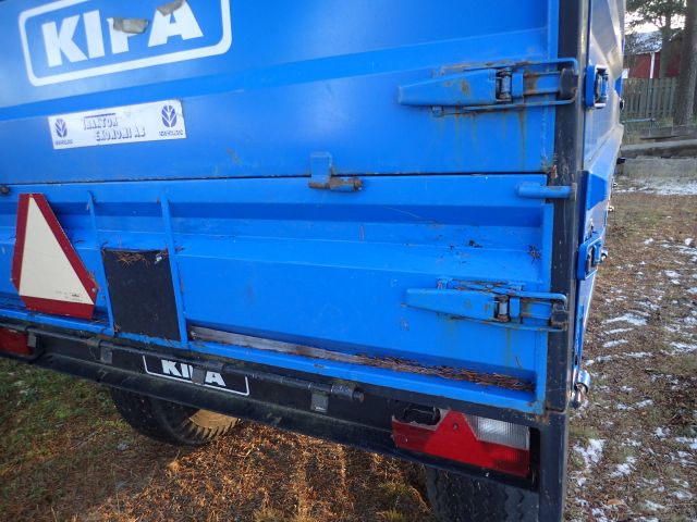 400003-27 Tractor caravan (Byske Camping)