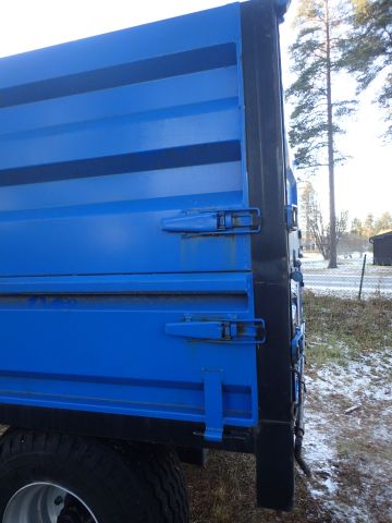 400003-42 Tractor caravan (Byske Camping)