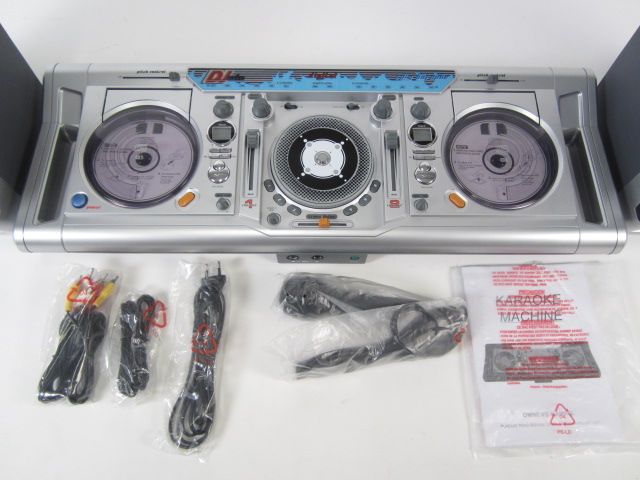 431340-3 DJ MIXER WITH DUAL CD PLAYER AND SCRATCH PAD