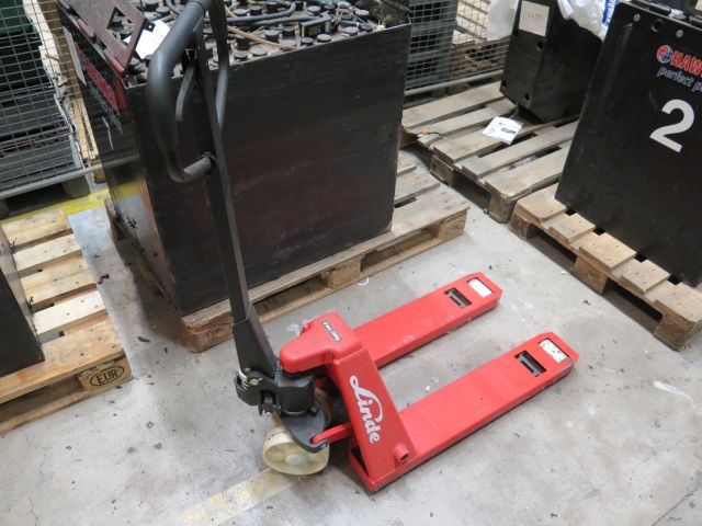 344884-2 Pallet carrier Linde 1/2 pallet