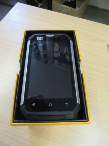 415331-1 Smartphone - CAT B15Q