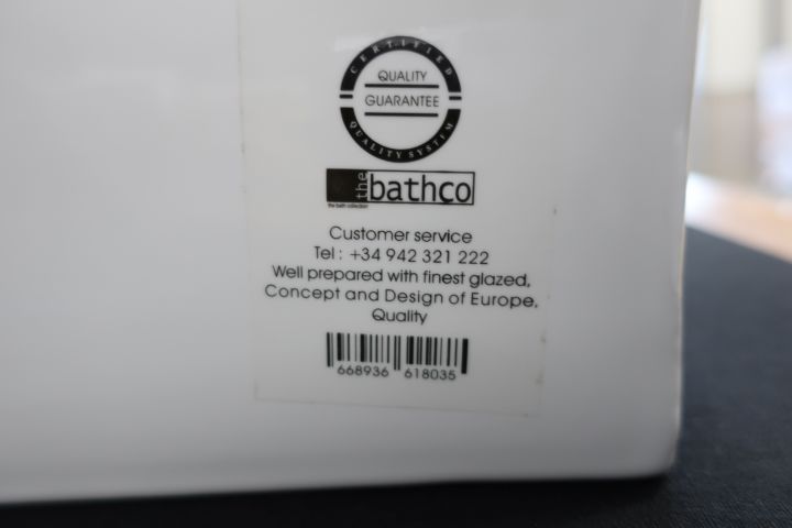 430812-7 Washbasin BathCo Bergamo