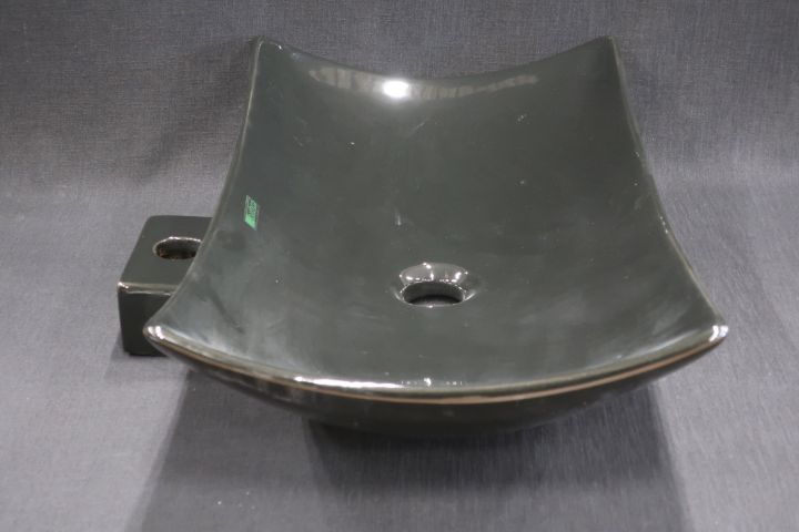 430818-4 Washbasin BathCo Magdalena Black