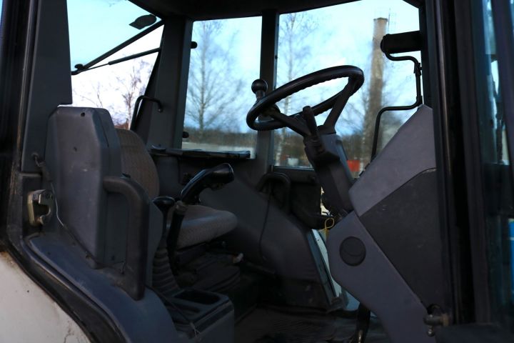 431888-35 Tractor: Lamborghini Racing 165DT