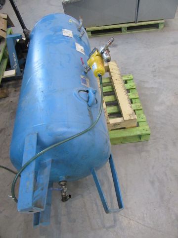 415338-22 FINI Screw compressor with air dryer, heat exchanger / heat recovery and a large pressure tank