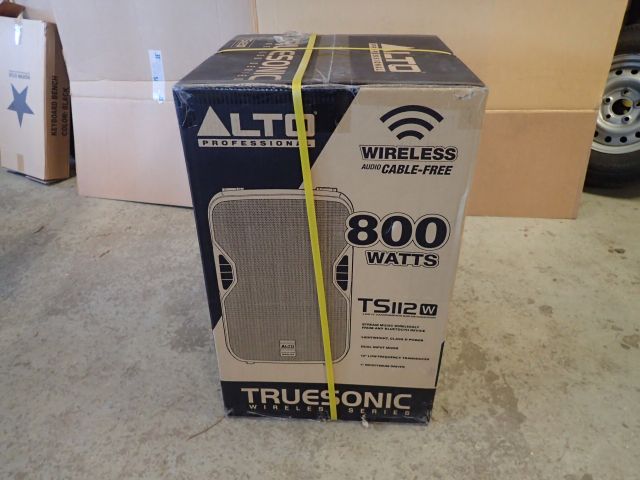 400846-1 ALTO Truesonic TS 112 W Active Speaker.