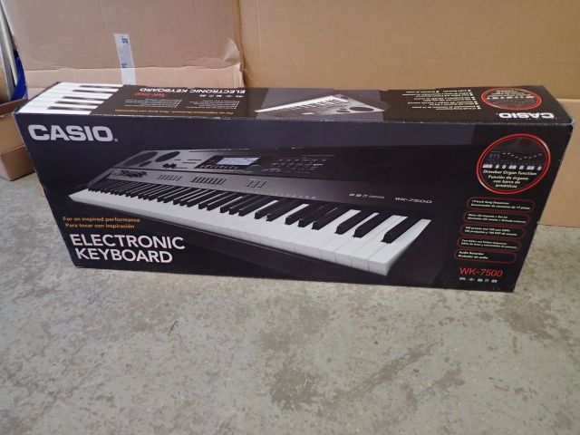 400877-1 NY Casio WK7500 Keyboard
