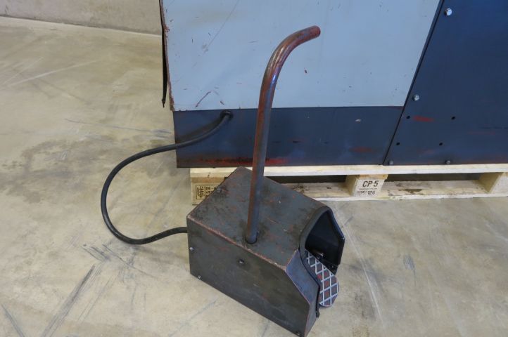 401370-6 Profileshearingmachine Br. Wikström BW 301