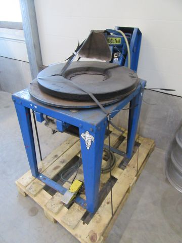 415384-1 Ahcon clinchboard