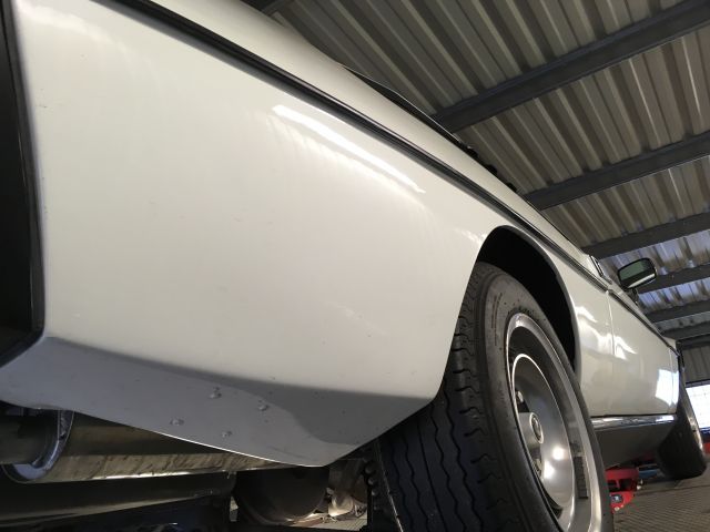 432327-8 Lotus Eclat 1977