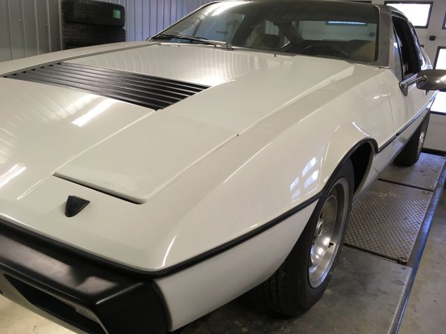 432327-11 Lotus Eclat 1977