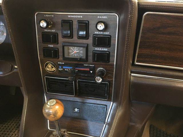 432327-50 Lotus Eclat 1977