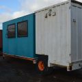 432267-3 Personalvagn med redskapscontainer