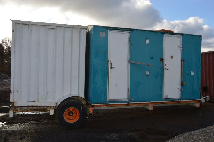 432267-12 Personalvagn med redskapscontainer