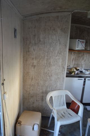 432267-30 Personalvagn med redskapscontainer