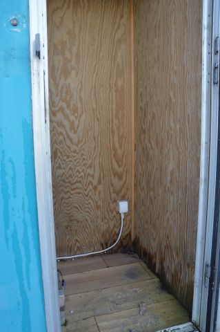 432267-31 Personalvagn med redskapscontainer