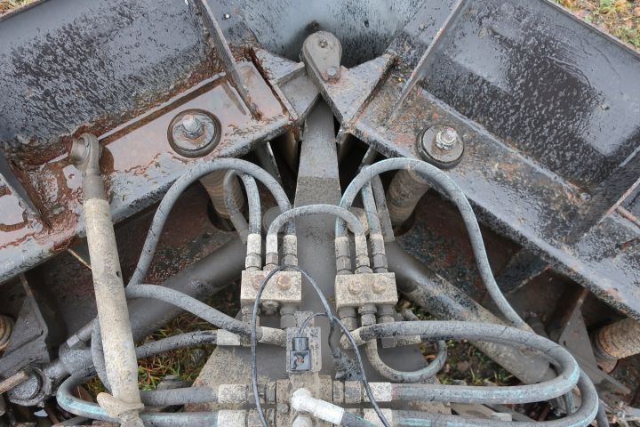 432931-8 Vikplog Gradmeko