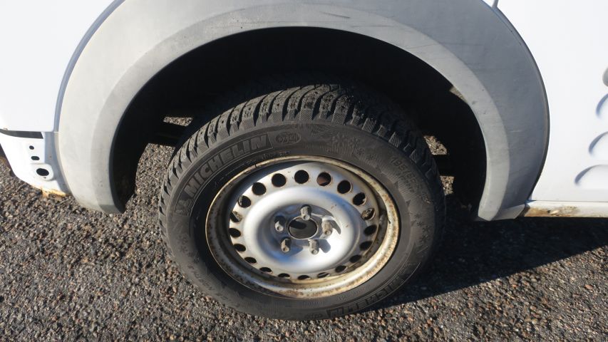 429356-21 Ford Transit Tourneo C 2007 (JGE611) Truck registered