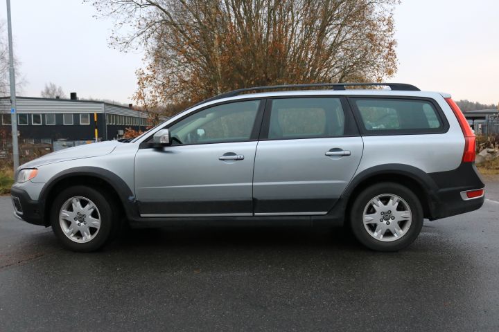 433465-5 Volvo XC70 3.2L Petrol, Automatic, Towbar -2009