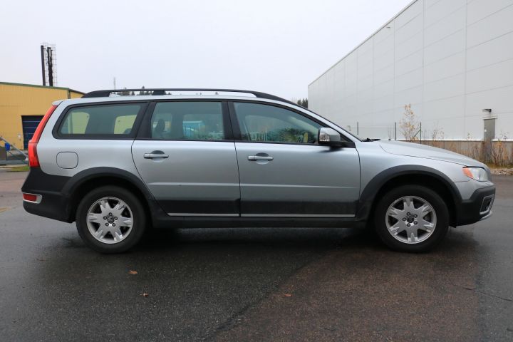 433465-6 Volvo XC70 3.2L Petrol, Automatic, Towbar -2009