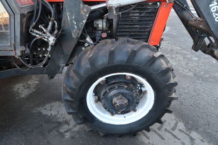 404703-20 Tractor Zetor Chrystal 8045