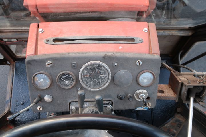 404703-29 Tractor Zetor Chrystal 8045