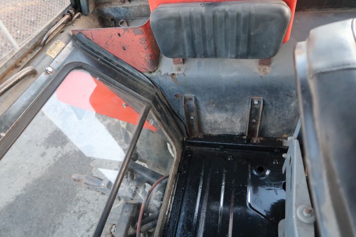 404703-35 Tractor Zetor Chrystal 8045