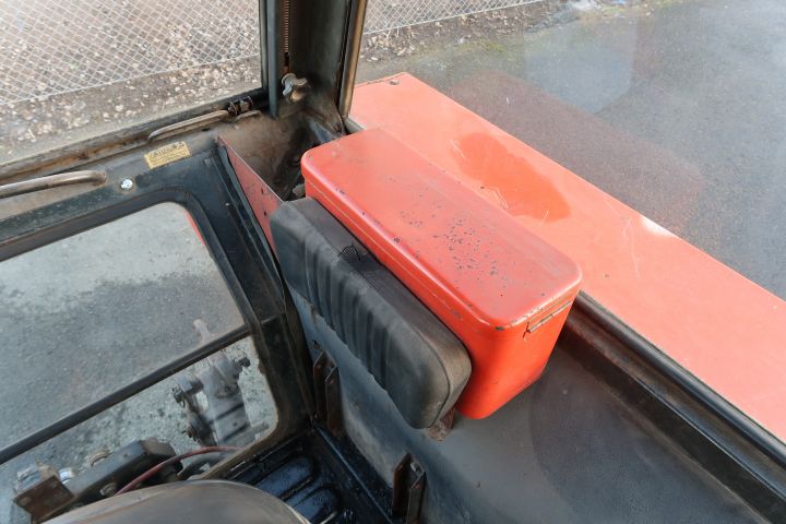 404703-33 Tractor Zetor Chrystal 8045