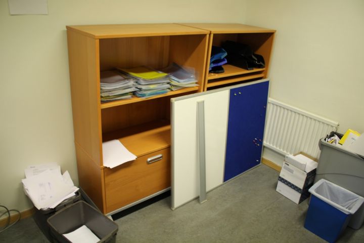 430323-3 Postfack, hyllor, kontorsskåp