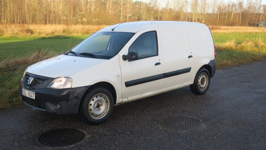 429375-1 Dacia Logan Van 2010 (NSL827) Truck registered