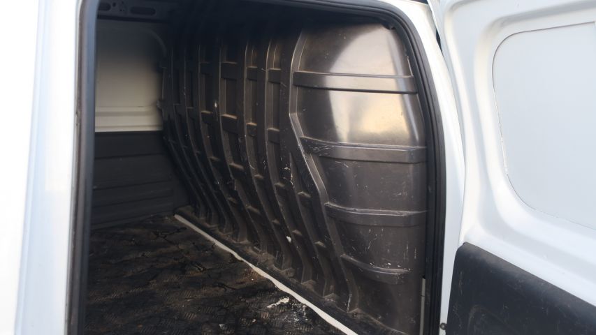 429375-17 Dacia Logan Van 2010 (NSL827) Truck registered