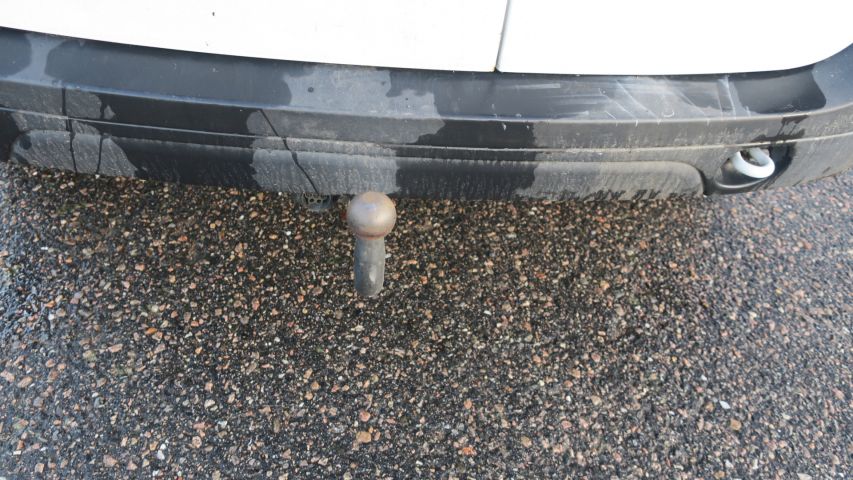 429375-27 Dacia Logan Van 2010 (NSL827) Truck registered