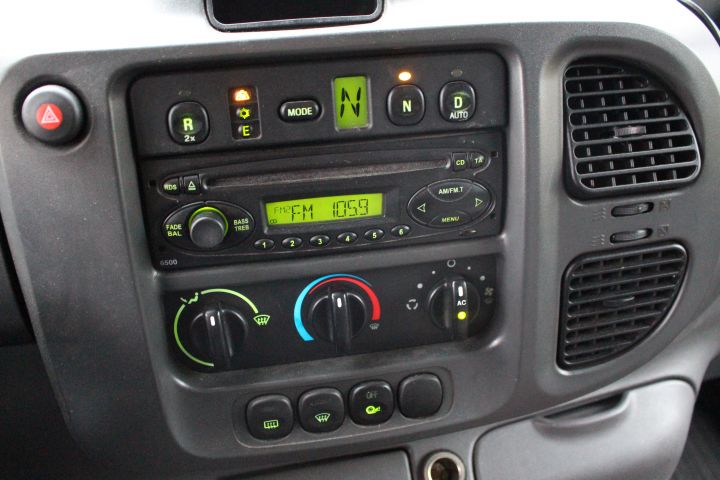 434306-53 Ford Transit 125 T330 (9-sits, Aut) -04