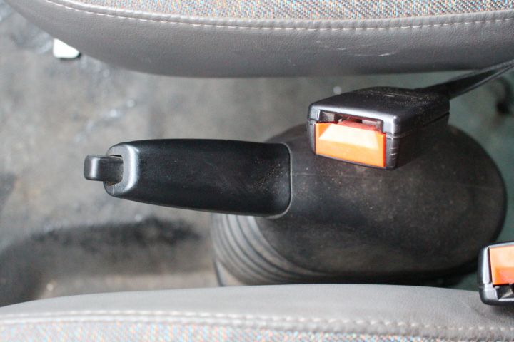 434306-56 Ford Transit 125 T330 (9-sits, Aut) -04