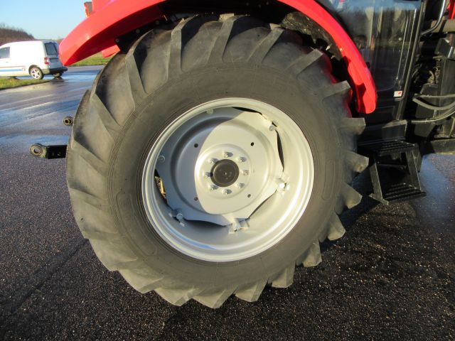 415407-28 Tractor - Zetor Major 80 -13 (DWJ690)