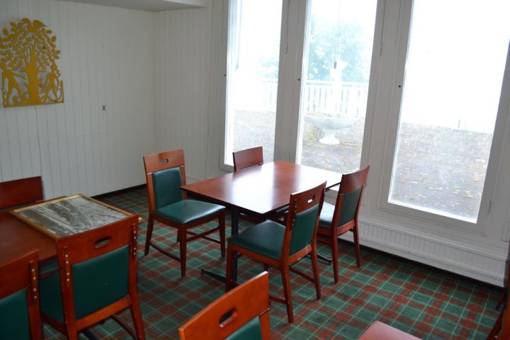 428542-5 Restaurant Furniture