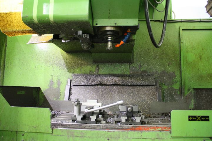 434640-3 Victor V-Center 4 Machining Center