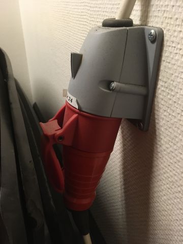 434652-16 Punching machine, Vilh. Pedersen 270M