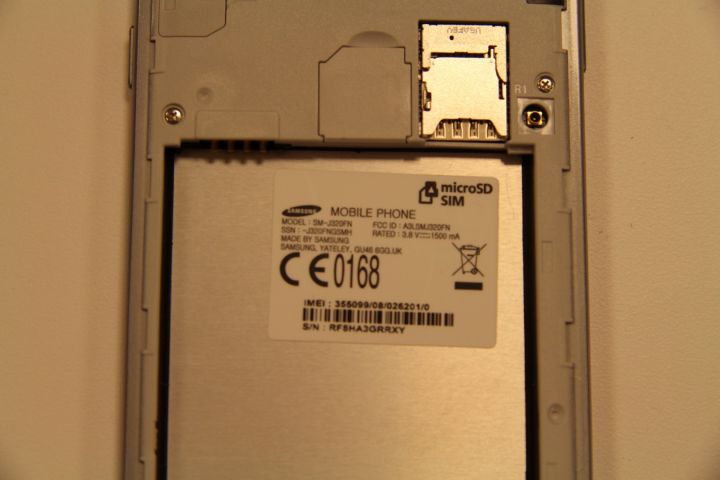 433868-2 Mobiltelefoner 4st Apple Samsung + surfplatta