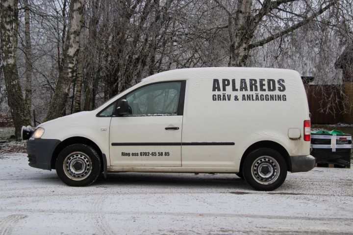 435593-2 VW Caddy 1,9TDI -08 (27678 mil)