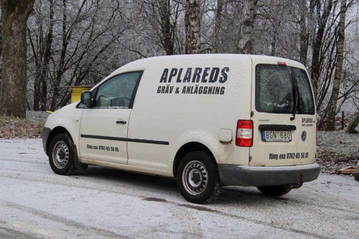 435593-3 VW Caddy 1,9TDI -08 (27678 mil)