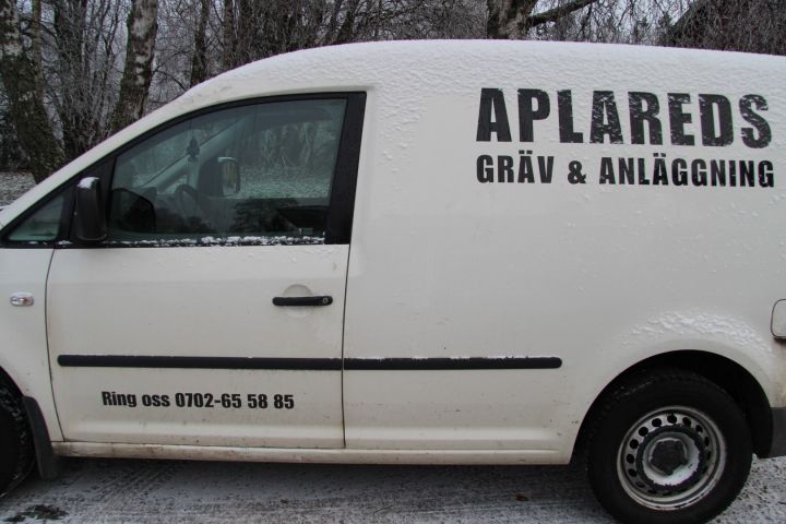 435593-9 VW Caddy 1,9TDI -08 (27678 mil)