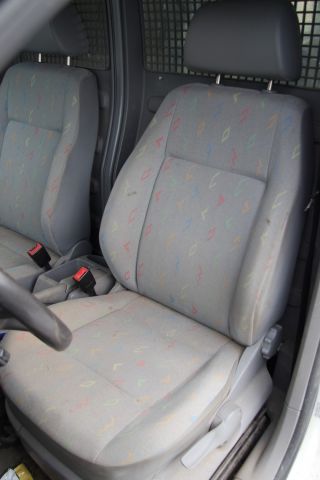 435593-21 VW Caddy 1,9TDI -08 (27678 mil)