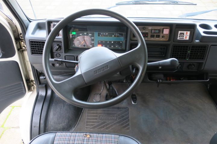 410216-11 Caravan Fiat 290 from 93